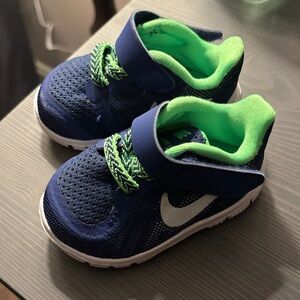 Nike Kids Navy and Lime Sneakers